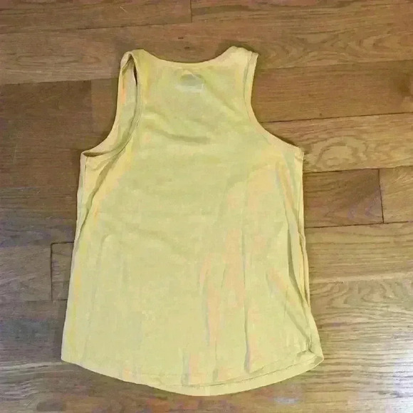 Kodak Women’s Size 7-9 Yellow Gold Kodak Logo Tank Top for Vintage Camera Lovers - Picture 3 of 3